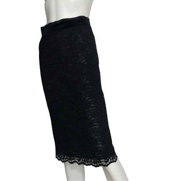 Dolce&Gabbana Lace Pencil Skirt - Picture 4 of 11